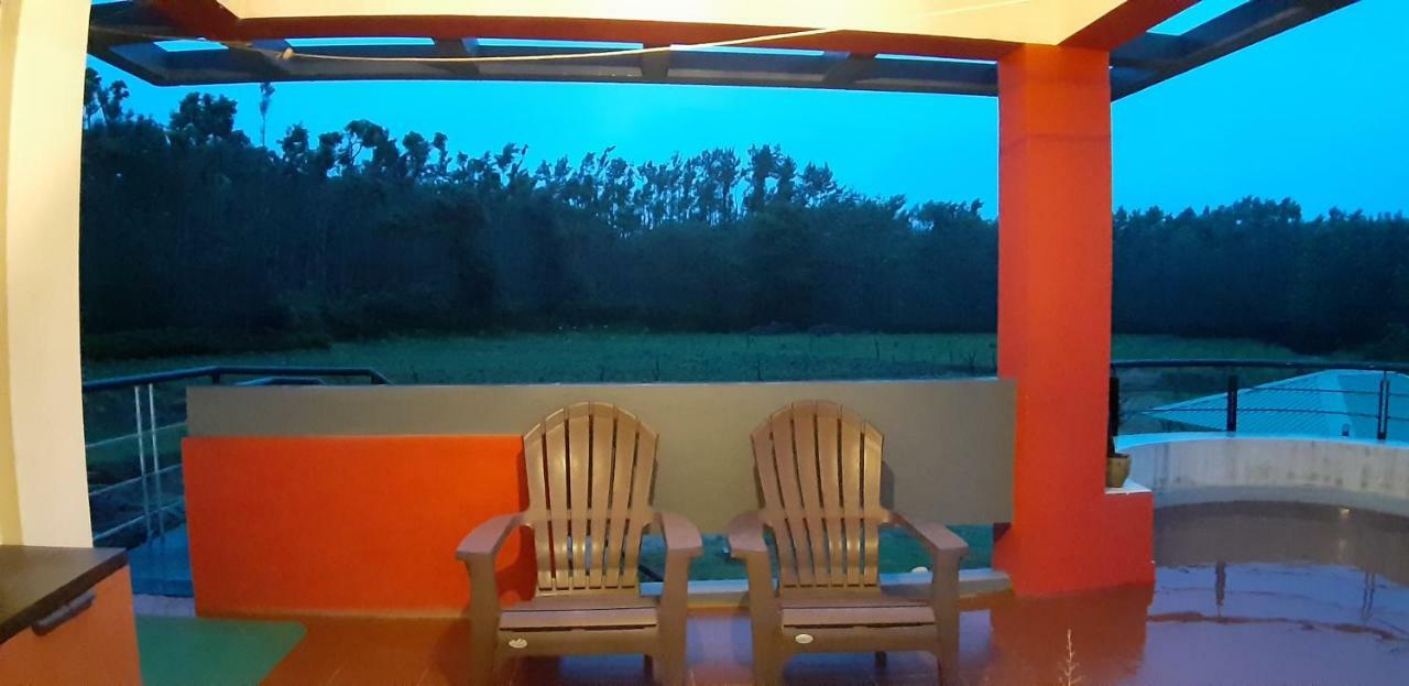 SilverShine Homestay Chikmagalūr Exterior foto